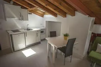Jardin De Velarde Apartment *