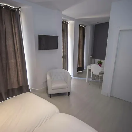 Jardin De Velarde Hotel *